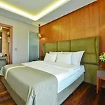 Blueway Hotel 3*