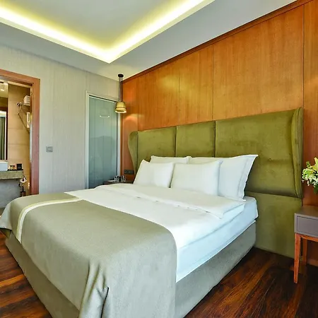 Blueway Hotel 3*