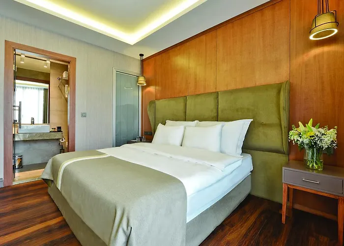 Blueway Hotell 3*